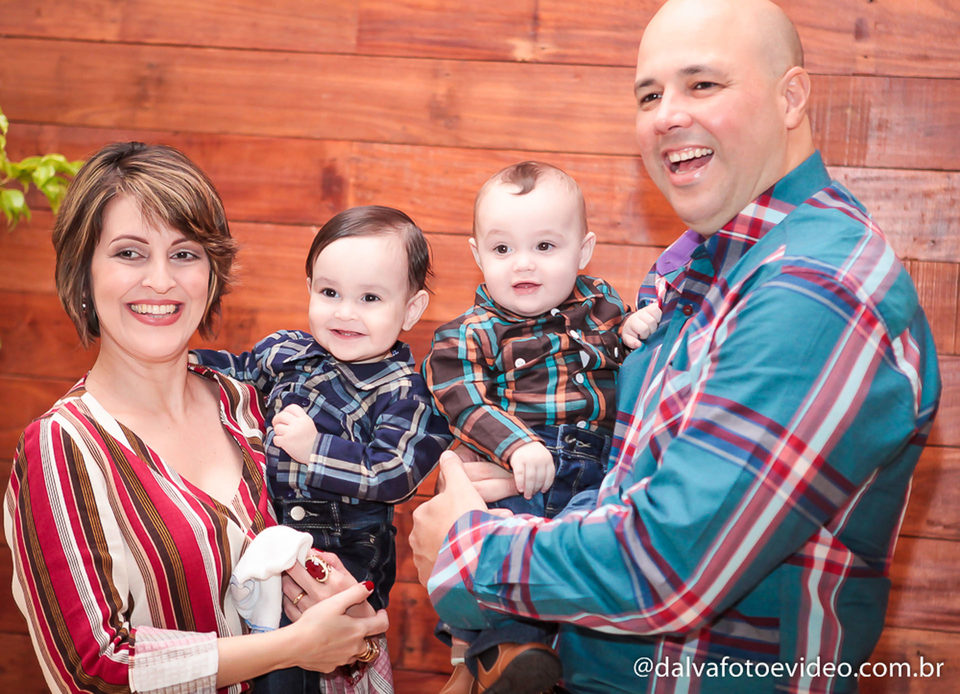 Lucas e Rafael 1 aninho